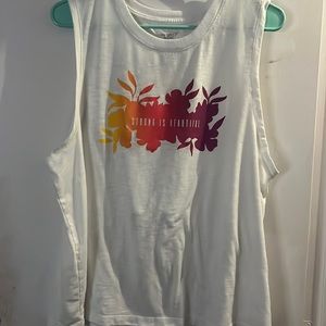 Xtra large Old Navy activewear top.